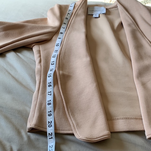 This is a cream like rose color blazer,it’s size small fits medium as we’ll - Picture 4 of 7